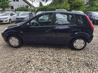 Gebraucht Ford Fiesta Trend 69 PS (50 kW) 2002 Blau Kleinwagen