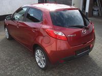 Gebraucht Mazda 2 Kenko 84 PS (61 kW) 2013 Rot Kleinwagen