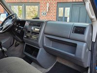 Second-hand VW T4 102 CP (75 kW) 2002 Albastru Van