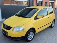Gebraucht VW Fox Basis 75 PS (55 kW) 2005 Gelb Kleinwagen