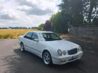 Gebraucht Mercedes E280 Elegance 204 PS (150 kW) 2000 Weiß Limousine
