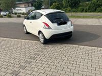Second-hand Lancia Ypsilon 85 CP (62 kW) 2012 Alb Hatchback