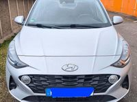 Gebraucht Hyundai i10 Select 67 PS (49 kW) 2021 Silber Kleinwagen