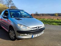 Gebraucht Peugeot 206 75 PS (55 kW) 1999 Silber Kleinwagen