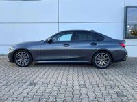 gebraucht BMW 330 d xDrive Limousine M Sport LED-Scheinw.+PDC+