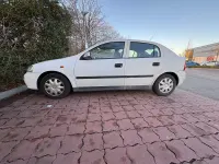Gebraucht Opel Astra 75 PS (55 kW) 1998 Weiß Limousine