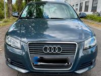Gebraucht Audi A3 Sportback 125 PS (91 kW) 2010 Blau Kleinwagen