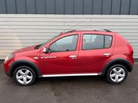 Gebraucht Dacia Sandero Stepway 84 PS (61 kW) 2012 Rot Limousine