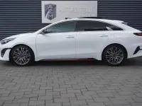 Gebraucht Kia ProCeed GT GT 204 PS (150 kW) 2022 Sonderlackierung deluxeweiß metallic Kleinwagen