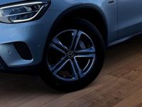 Gebraucht Mercedes GLC300e 320 PS (235 kW) 2021 Silber SUV
