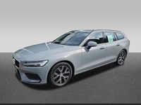 Gebraucht Volvo V60 Core 163 PS (119 kW) 2023 Vapour grey / metallic Kombi
