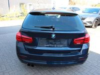 Gebraucht BMW 320 Advantage 190 PS (139 kW) 2016 Blau Kombi