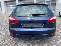 Gebraucht Ford Mondeo Ghia 140 PS (102 kW) 2007 Atlantikblau metallic Kombi