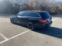 Gebraucht Mercedes E200 Avantgarde 184 PS (135 kW) 2011 Schwarz Limousine