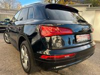 Gebraucht Audi Q5 S-Line 190 PS (139 kW) 2018 Mythosschwarz metallic SUV