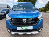 Gebraucht Dacia Dokker Celebration 116 PS (85 kW) 2017 Blau Van / Kleinbus