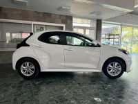 Neu Toyota Yaris Comfort 92 PS (67 kW) 2025 Super white 2 Kleinwagen