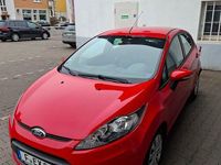 Gebraucht Ford Fiesta Trend 95 PS (69 kW) 2011 Rot Kleinwagen