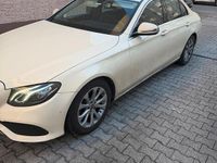Gebraucht Mercedes E200 160 PS (117 kW) 2019 Limousine