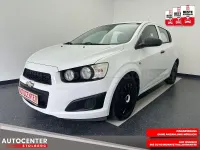 Gebraucht Chevrolet Aveo LS 69 PS (50 kW) 2012 Weiß Kleinwagen