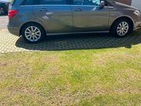 Gebraucht Mercedes B180 122 PS (89 kW) 2013 Grau Van / Kleinbus