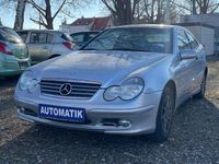 Gebraucht Mercedes C180 143 PS (105 kW) 2002 Brillantsilber  metalliclack Coupé