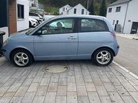 Second-hand Lancia Ypsilon 60 CP (44 kW) 2006 Albastru Hatchback