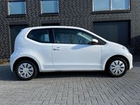 Gebraucht VW up! 60 PS (44 kW) 2019 Weiß Kleinwagen