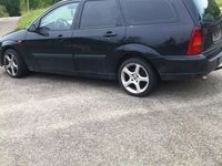 Gebraucht Ford Focus 101 PS (74 kW) 2003 Schwarz Kombi