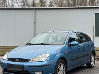 Usata Ford Focus 101 CV (74 kW) 2002 Blu Utilitaria