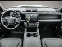 Gebraucht Land Rover Defender HSE Dynamic 249 PS (183 kW) 2025 Manufacturer SUV