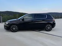 Gebraucht Peugeot 308 Allure 150 PS (110 kW) 2018 Schwarz Limousine