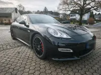 Gebraucht Porsche Panamera Turbo 550 PS (404 kW) 2011 Schwarz Kleinwagen