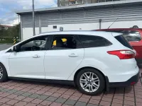 Gebraucht Ford Focus 125 PS (91 kW) 2013 Weiß Kombi