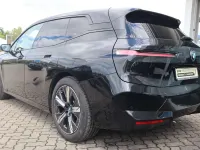 Gebraucht BMW iX 239 kW (326 PS) 2023 Saphirschwarz SUV