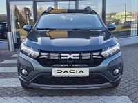 Neu Dacia Sandero Expression 91 PS (66 kW) 2025 Zedergrün Limousine