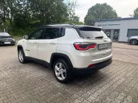 Gebraucht Jeep Compass Opening Edition 140 PS (102 kW) 2017 Pearl white tricoat SUV