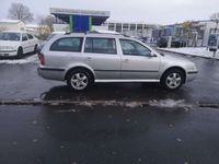 gebraucht Skoda Octavia 2.0 Combi Ambiente 4x4