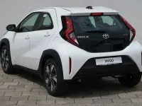 Neu Toyota Aygo X Active 116 PS (85 kW) 2026 Weiß SUV