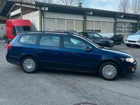 Gebraucht VW Passat 102 PS (75 kW) 2005 Blau Kombi