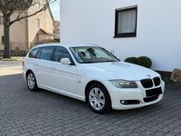 Gebraucht BMW 320 184 PS (135 kW) 2011 Weiß Kombi