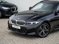 Gebraucht BMW 330 M Sport 286 PS (210 kW) 2025 Saphirschwarzmetallic Limousine