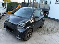 Gebraucht Smart ForTwo Coupé 22 kW (30 PS) 2021 Schwarz Kleinwagen