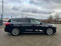 Gebraucht Ford Focus Vignale 150 PS (110 kW) 2020 Schwarz Kombi