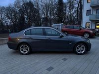 Gebraucht BMW 325 218 PS (160 kW) 2005 Grau Limousine