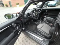 Gebraucht Mini Cooper Pepper 136 PS (100 kW) 2017 Midnightblackmetall (metallic) Kleinwagen