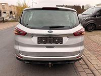 Gebraucht Ford S-MAX Titanium 190 PS (139 kW) 2019 Silber Van / Kleinbus