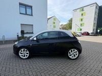 Usado Opel Adam 101 HP (74 kW) 2017 Preto Citadino