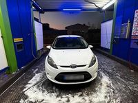 Gebraucht Ford Fiesta 60 PS (44 kW) 2009 Weiß Limousine