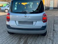 Gebraucht Renault Modus 100 PS (73 kW) 2008 Silber Van / Kleinbus